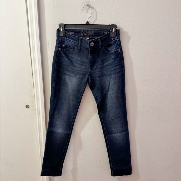 DL1961 skinny jeans, altered length, dark wash, size 24 - Picture 2 of 6